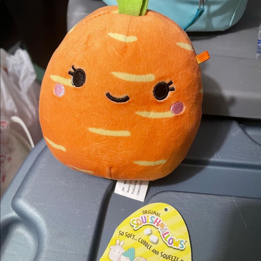 Squishmallow Caroleena the Carrot 5”